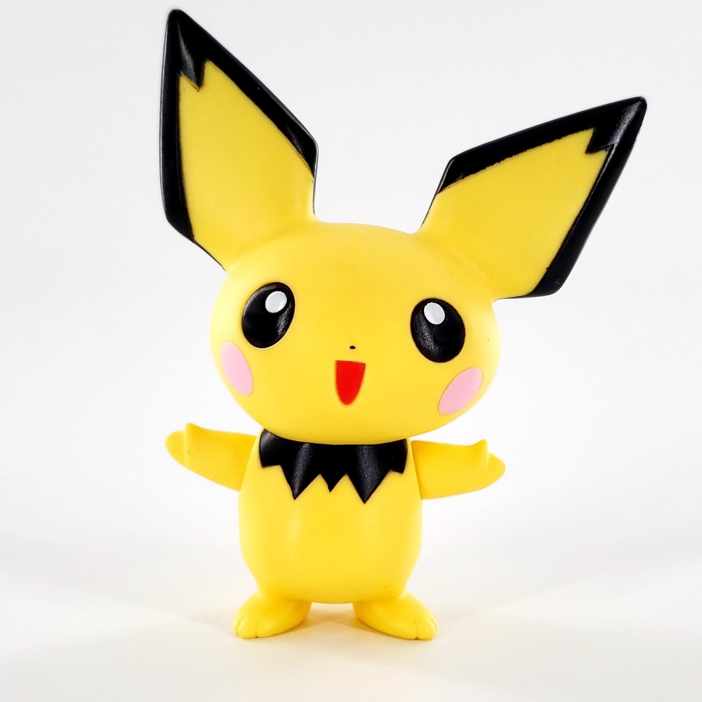 Pokemon Pichu Vinyl Figure 4.75" Tomy Nintendo 2000 Yellow